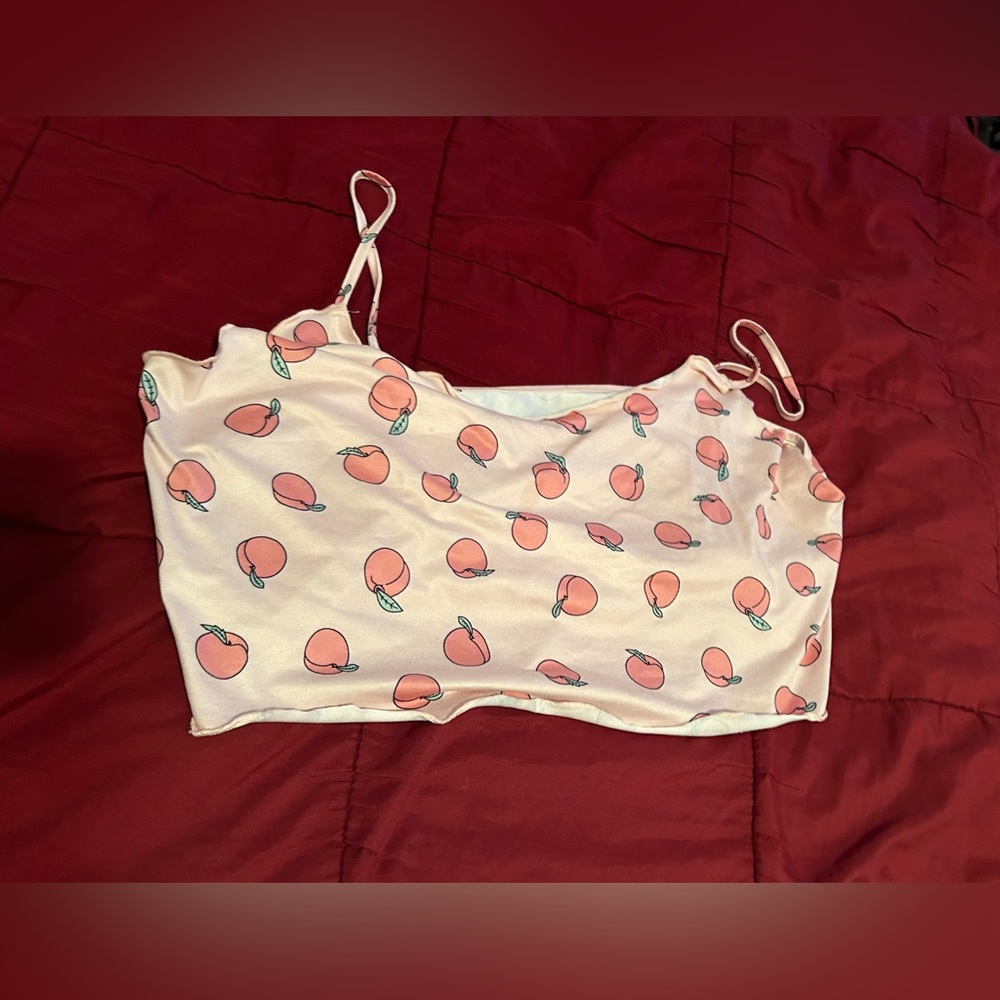 Multiple Crop Tops - Picture 2 of 3